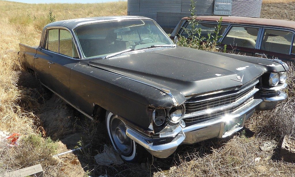 1963 Cadillac Fleetwood/ 60 Special, 4 dr H/T  Complete w/ minor RF damage, otherwise straight, solid, and very original, trans mission is in the trunk, but I believe the engine is O. $2,650  n-513  
