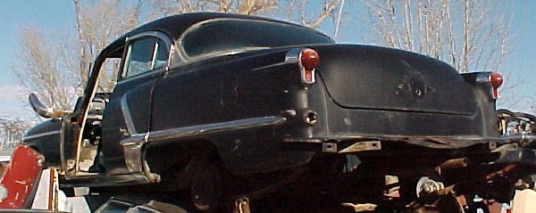 1952 Olds 98 - 4d, no  engine, no trans, straight body, not rusty, lots of good parts. Parting out.  n-052