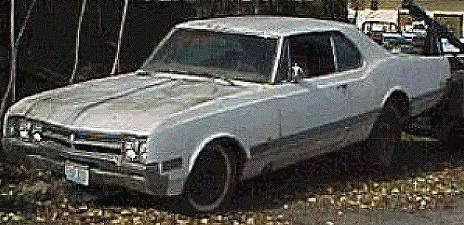 1966 Oldsmobile Starfire - Complete, not running,  425 / T400, tilt - tele, A/C, PS, PB, Headrests. A rare car in rough shape.  $1,500  n-071  Sorry, this one is sold!