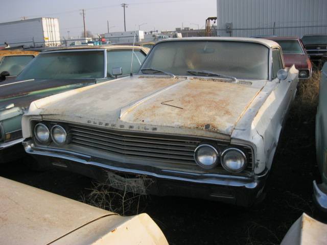 1963 Olds Dynamic 88 2 dr hardtop 394, auto, all complete but incredibly rusty. All or parts. n-317
